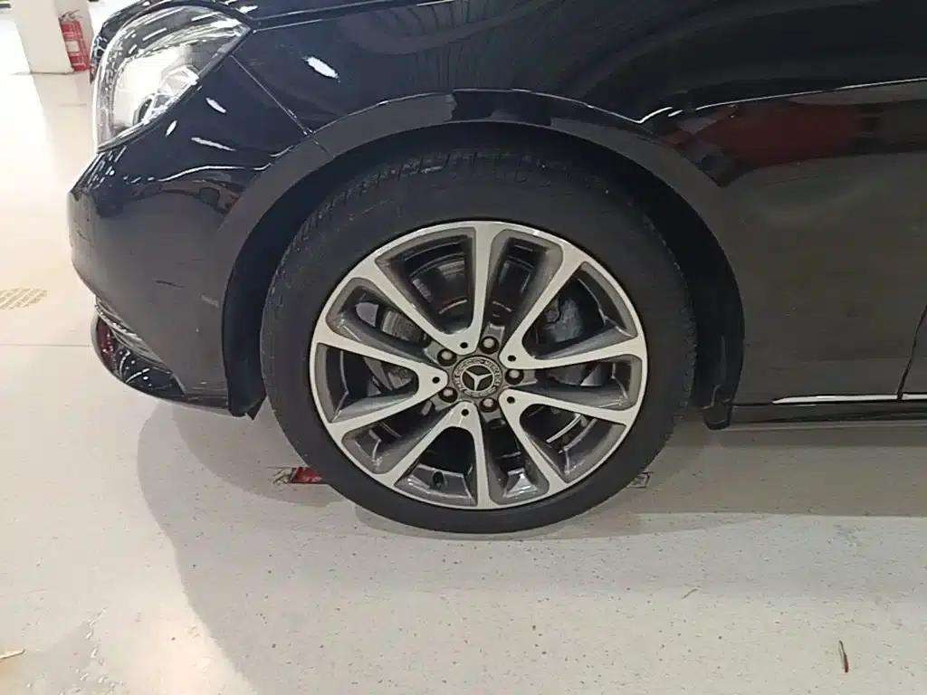 2015 Mercedes-Benz E-Class Facelift E 200 L — миниатюра 23