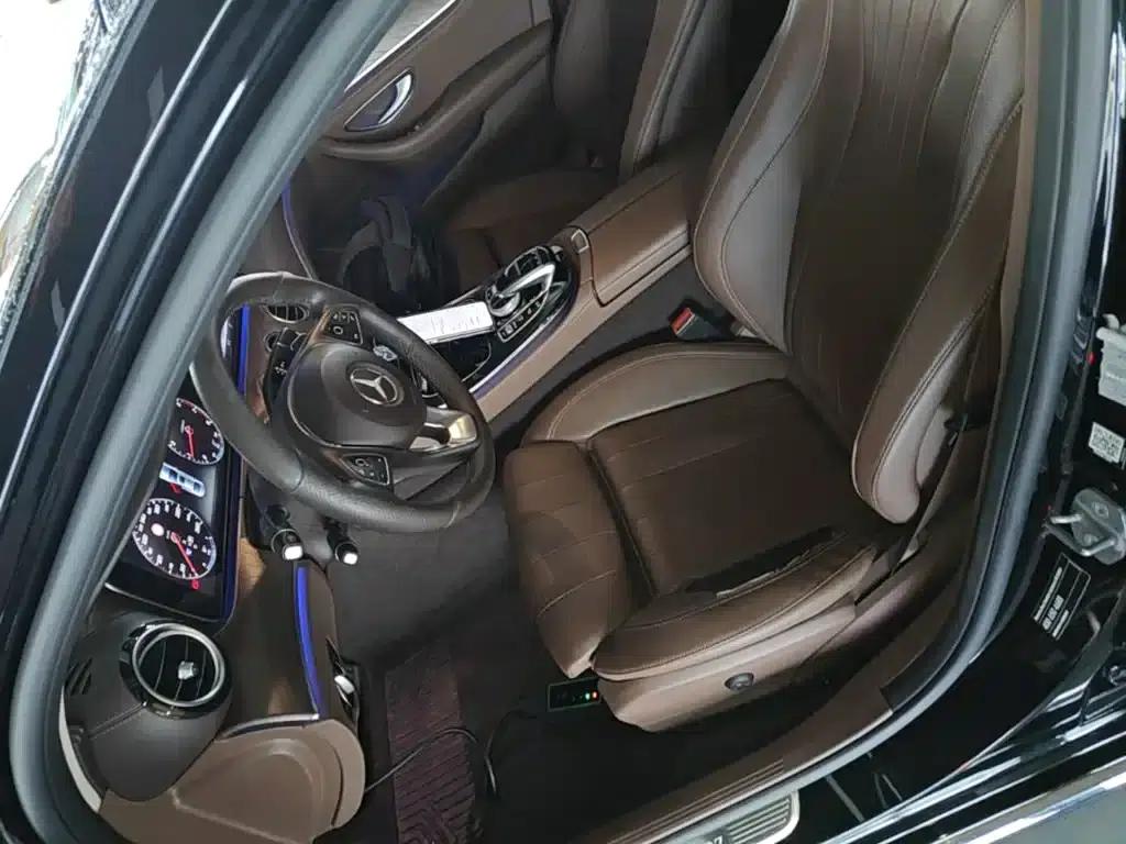 2016 Mercedes-Benz E-Class E 200 L — миниатюра 15