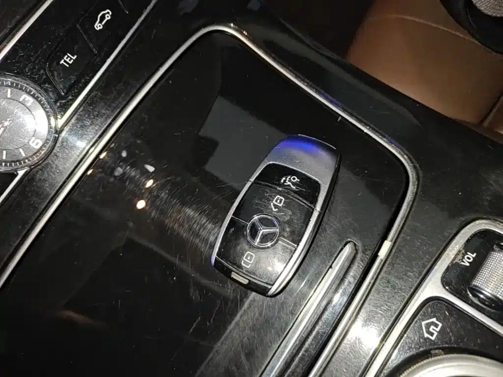 2016 Mercedes-Benz E-Class E 200 L — миниатюра 9