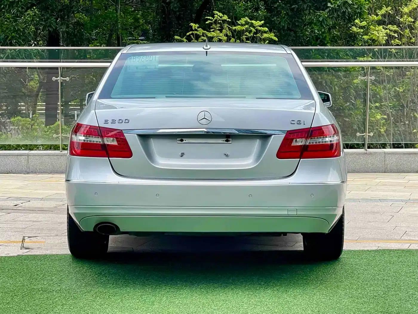Mercedes-Benz E-Class (Imported) 2010 E 200 CGI Elegance — миниатюра 3