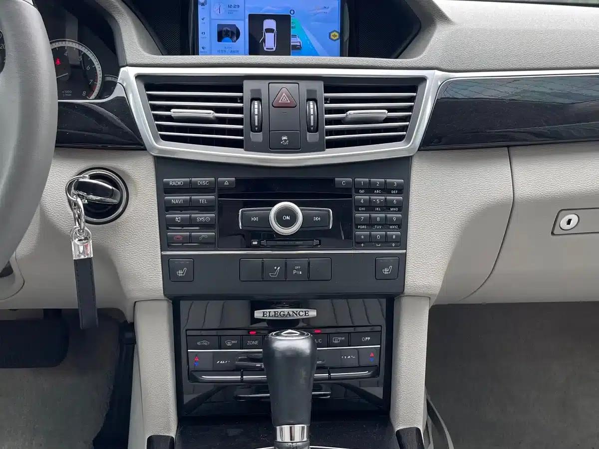 Mercedes-Benz E-Class (Imported) 2010 E 200 CGI Elegance — миниатюра 9