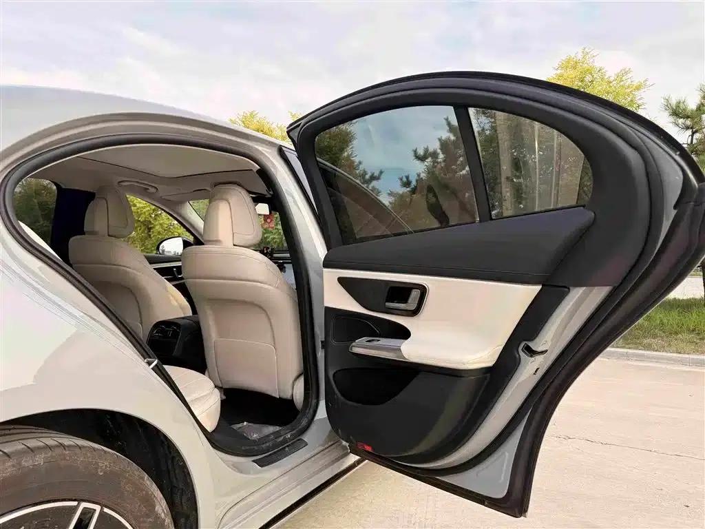 Imported Mercedes-Benz E-Class 2025 Facelift E 260 Sport Edition — миниатюра 14