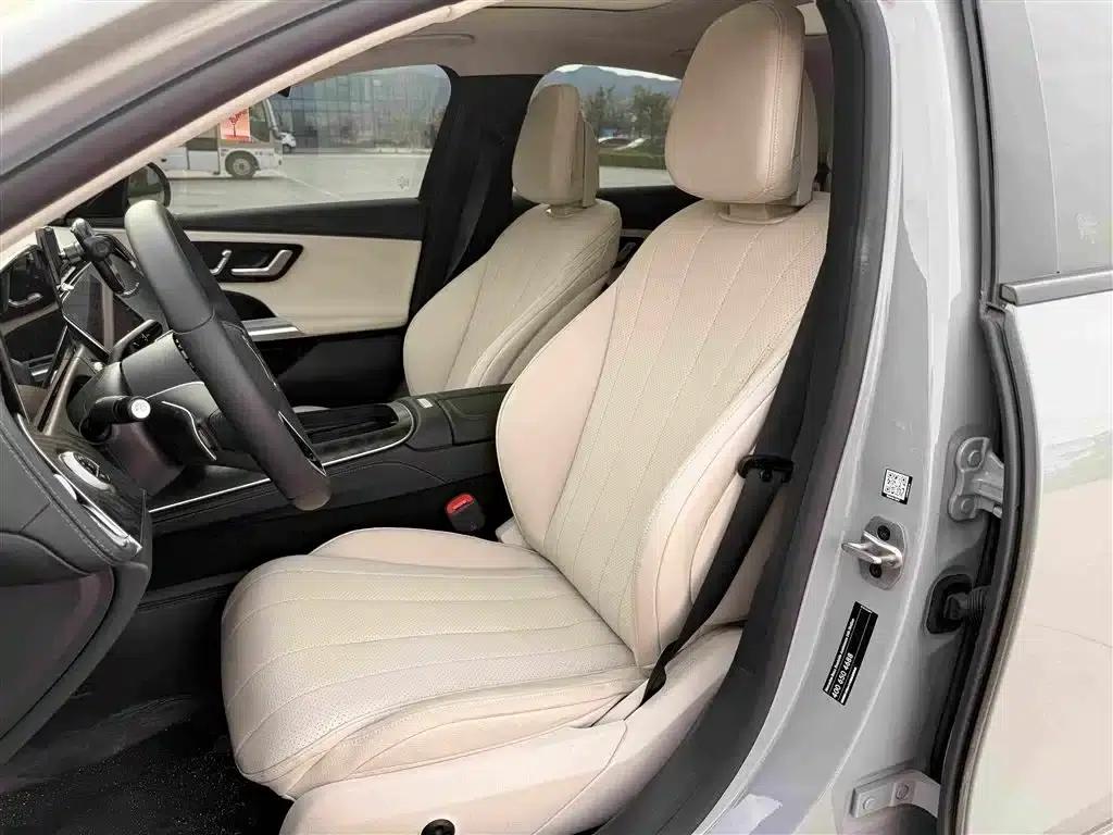 Imported Mercedes-Benz E-Class 2025 Facelift E 260 Sport Edition — миниатюра 5