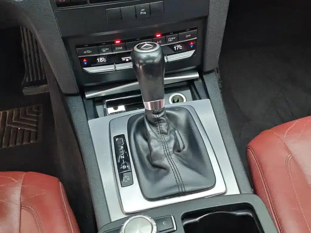 Imported Mercedes-Benz E-Class 2012 E 200 CGI Coupe — миниатюра 13