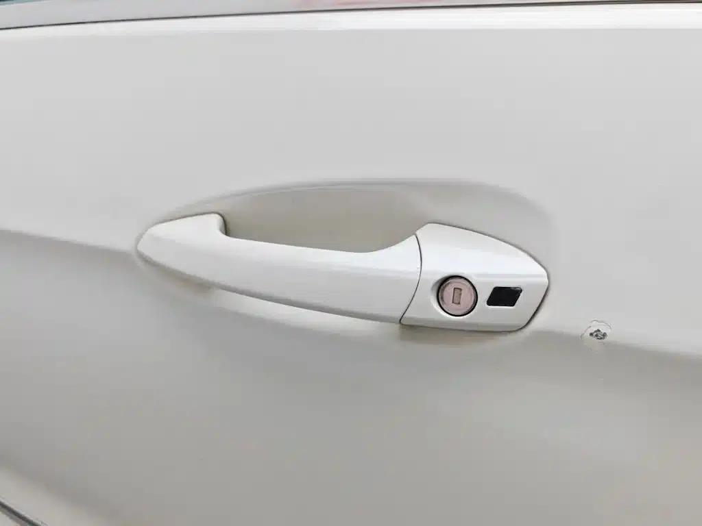 Imported Mercedes-Benz E-Class 2012 E 200 CGI Coupe — миниатюра 18