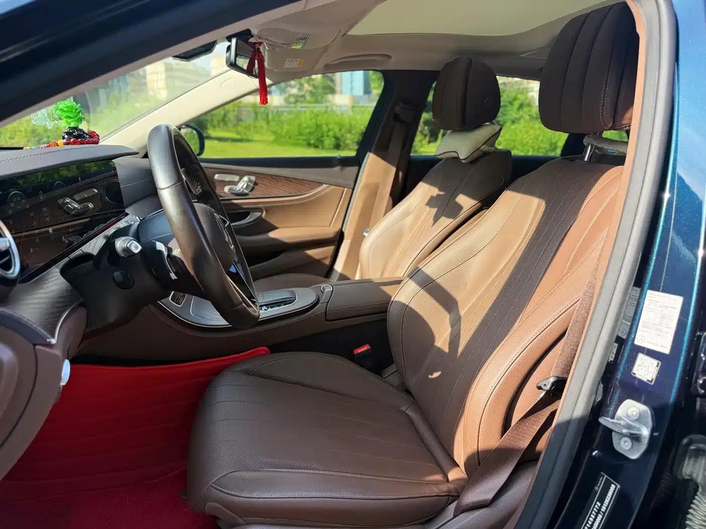 Mercedes-Benz E-Class PHEV 2023 E 350 e L Plug-in Hybrid Sedan — миниатюра 13