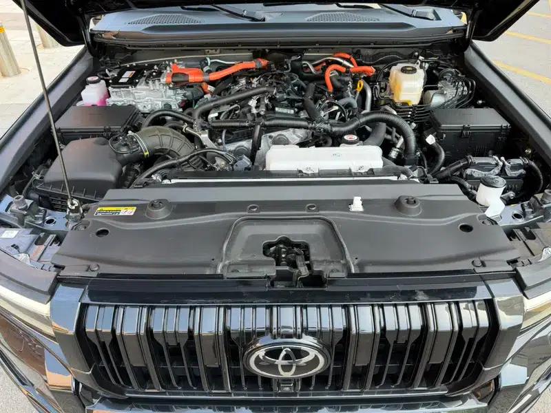 2025 Prado 2.4T Hybrid Flagship VX Edition 5-seater — миниатюра 8