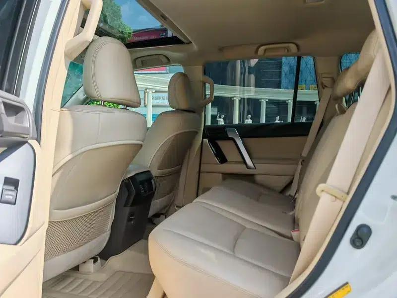 2015 Prado 2.7L Automatic Standard Edition — миниатюра 9