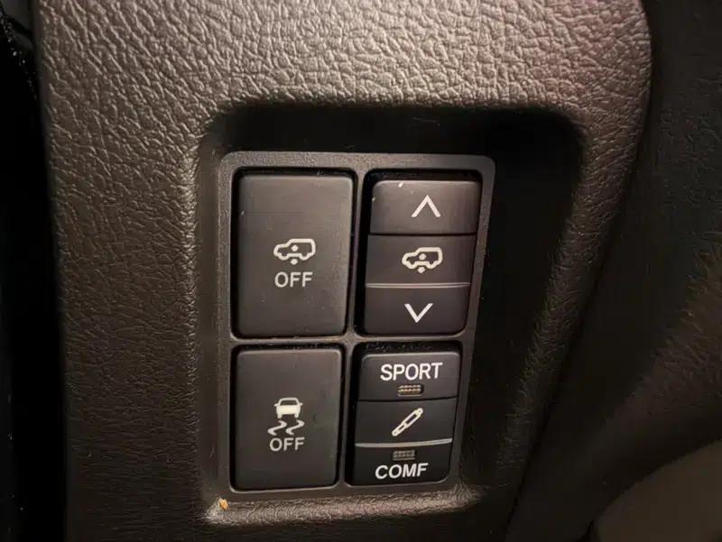 2010 Prado 4.0L Automatic VX — миниатюра 21