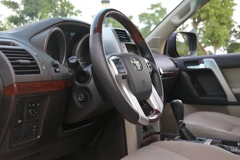2010 Prado 4.0L Automatic VX — миниатюра 26
