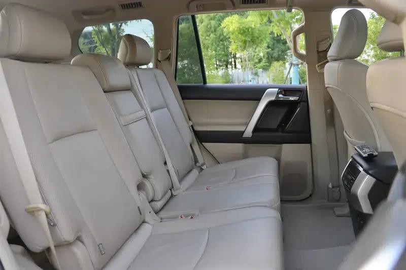 2010 Prado 4.0L Automatic VX — миниатюра 29