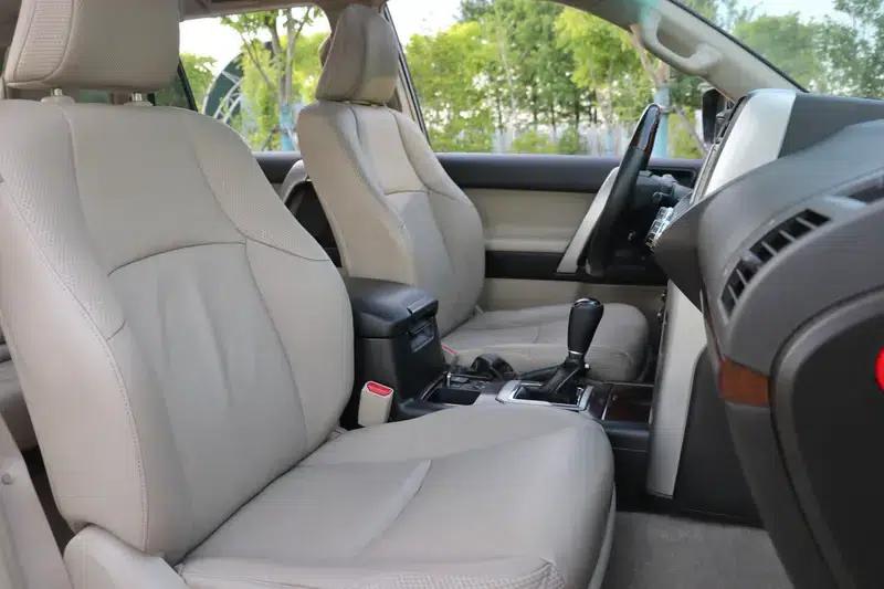 2010 Prado 4.0L Automatic VX — миниатюра 35