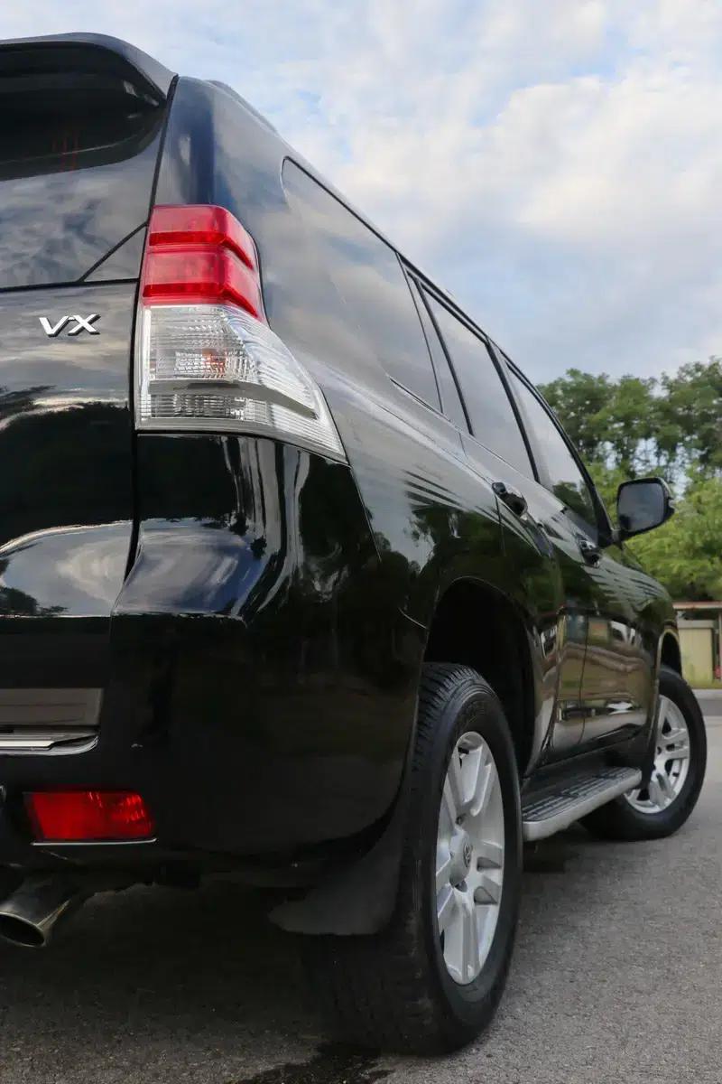 2010 Prado 4.0L Automatic VX — миниатюра 10