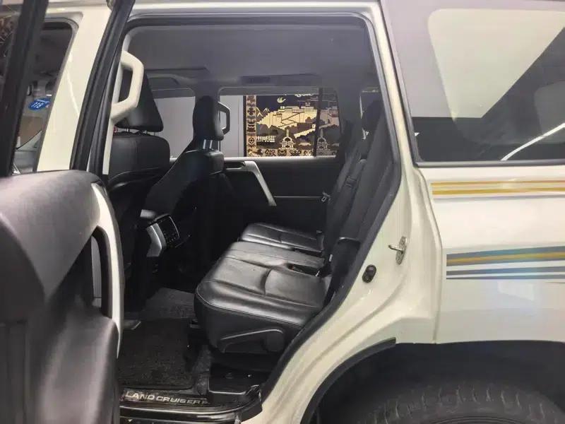 2018 Prado 3.5L Automatic TX-L — миниатюра 24