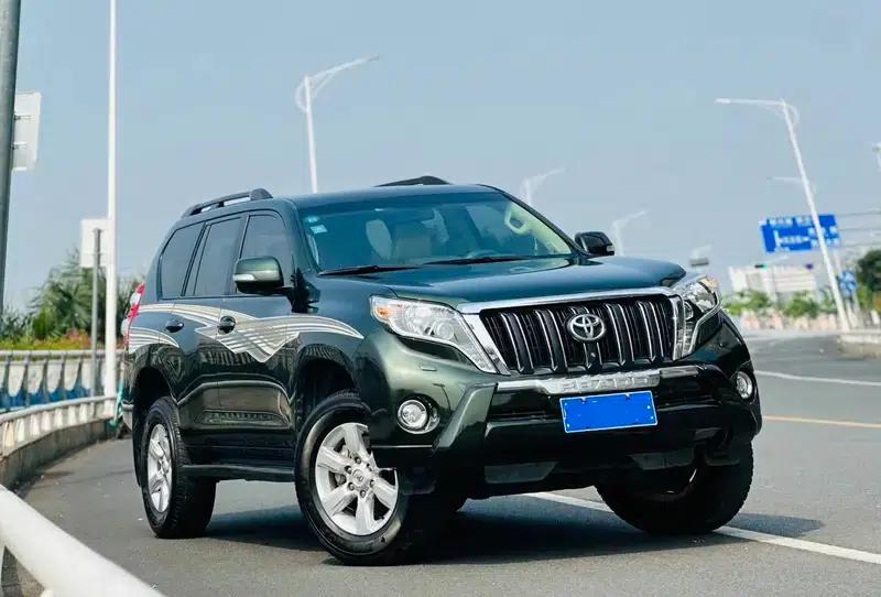 2016 Prado 2.7L Automatic Luxury Edition — миниатюра 3