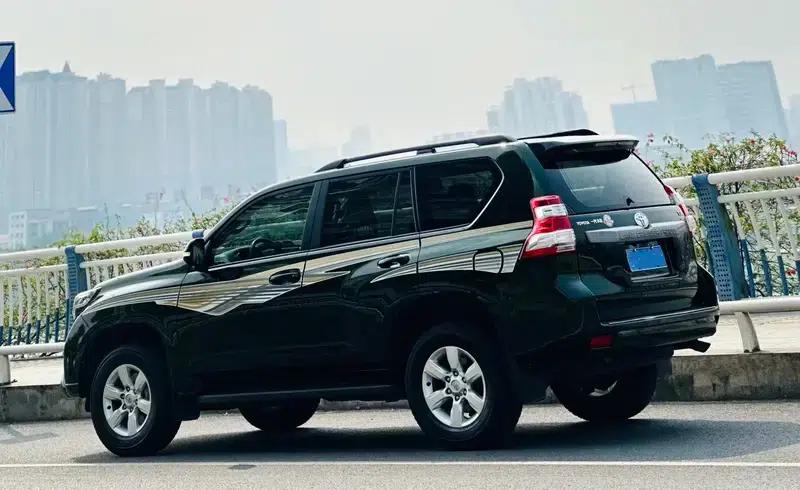 2016 Prado 2.7L Automatic Luxury Edition — миниатюра 5