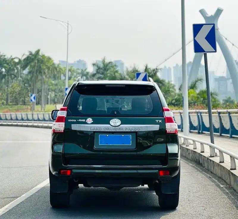 2016 Prado 2.7L Automatic Luxury Edition — миниатюра 6