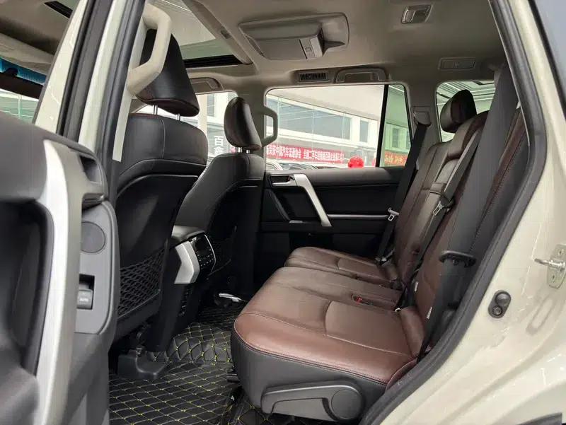 2018 Prado 3.5L Automatic TX-L NAVI with Rear-mounted Spare Tire — миниатюра 19