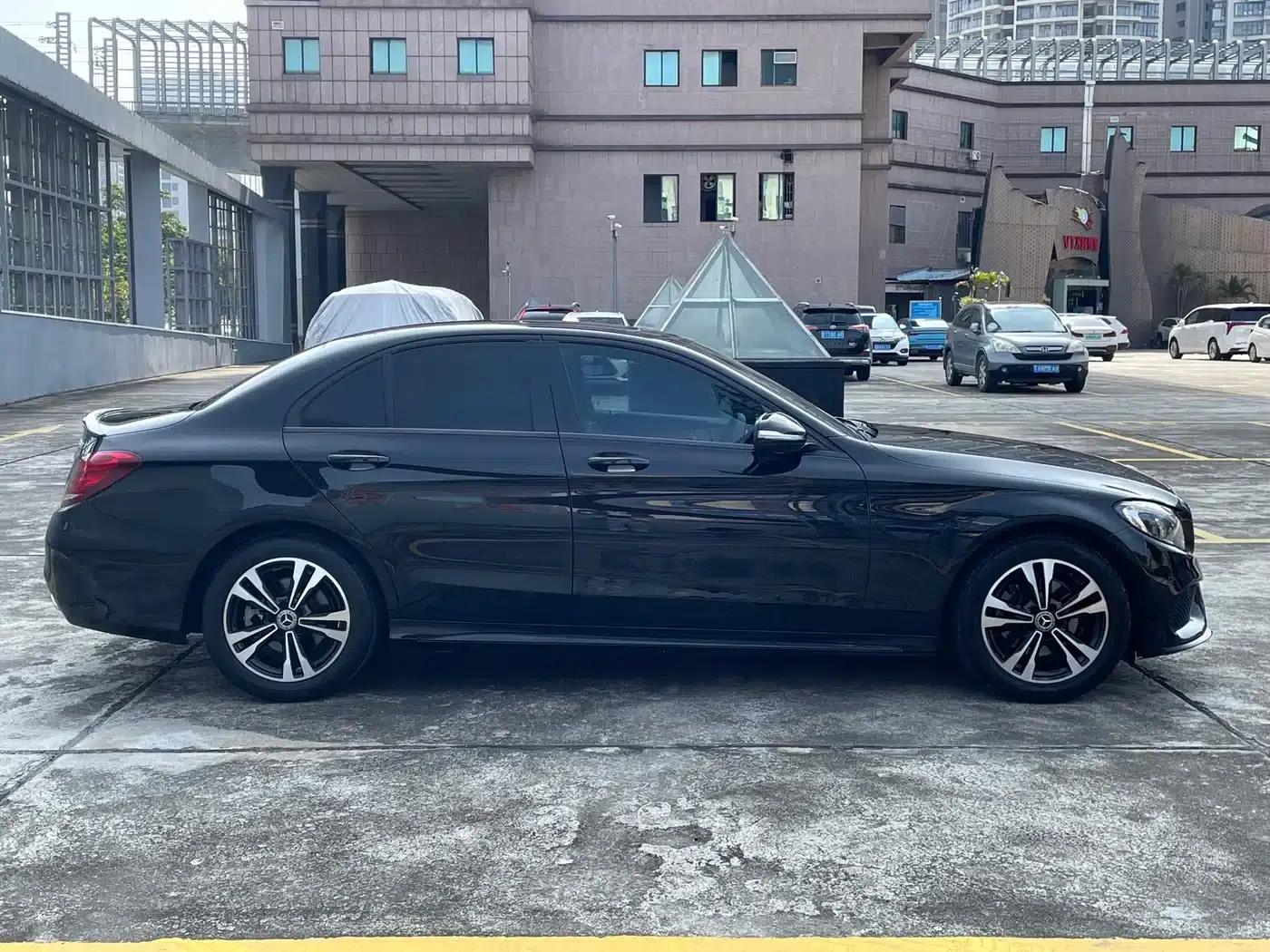 Mercedes-Benz C-Class 2017 Facelift C 200 Sport Edition — миниатюра 29
