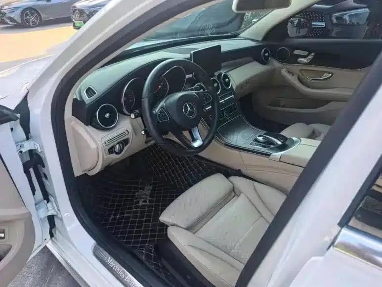2018 Mercedes-Benz C-Class C 200 L Sport Edition — миниатюра 3