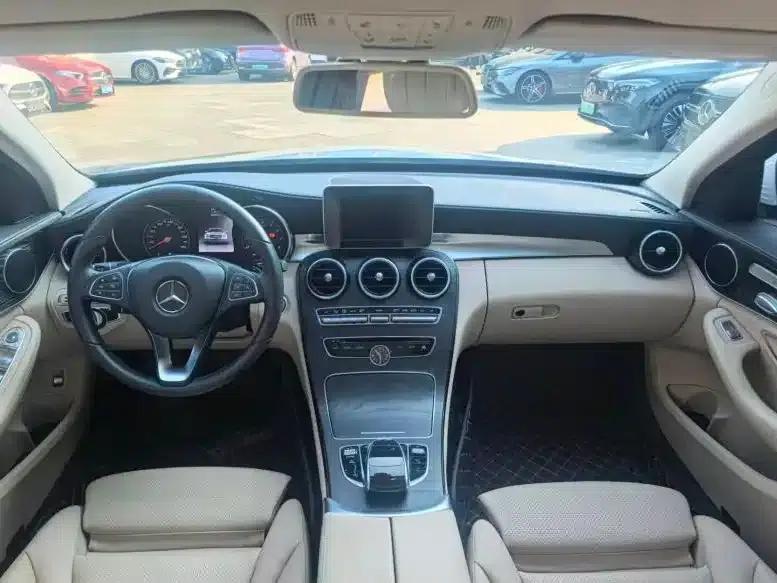 2018 Mercedes-Benz C-Class C 200 L Sport Edition — миниатюра 4