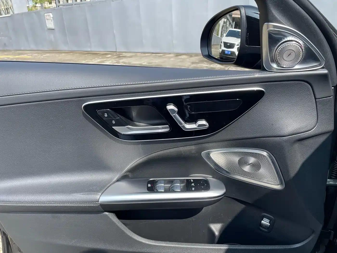 Mercedes-Benz C-Class 2022 Facelift C 260 L Sport Night Edition — миниатюра 21