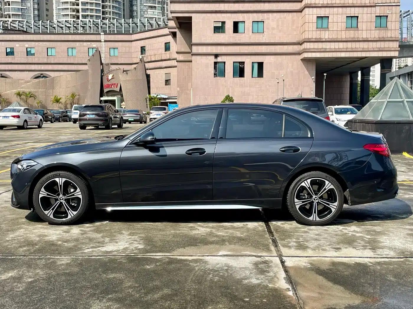 Mercedes-Benz C-Class 2022 Facelift C 260 L Sport Night Edition — миниатюра 29