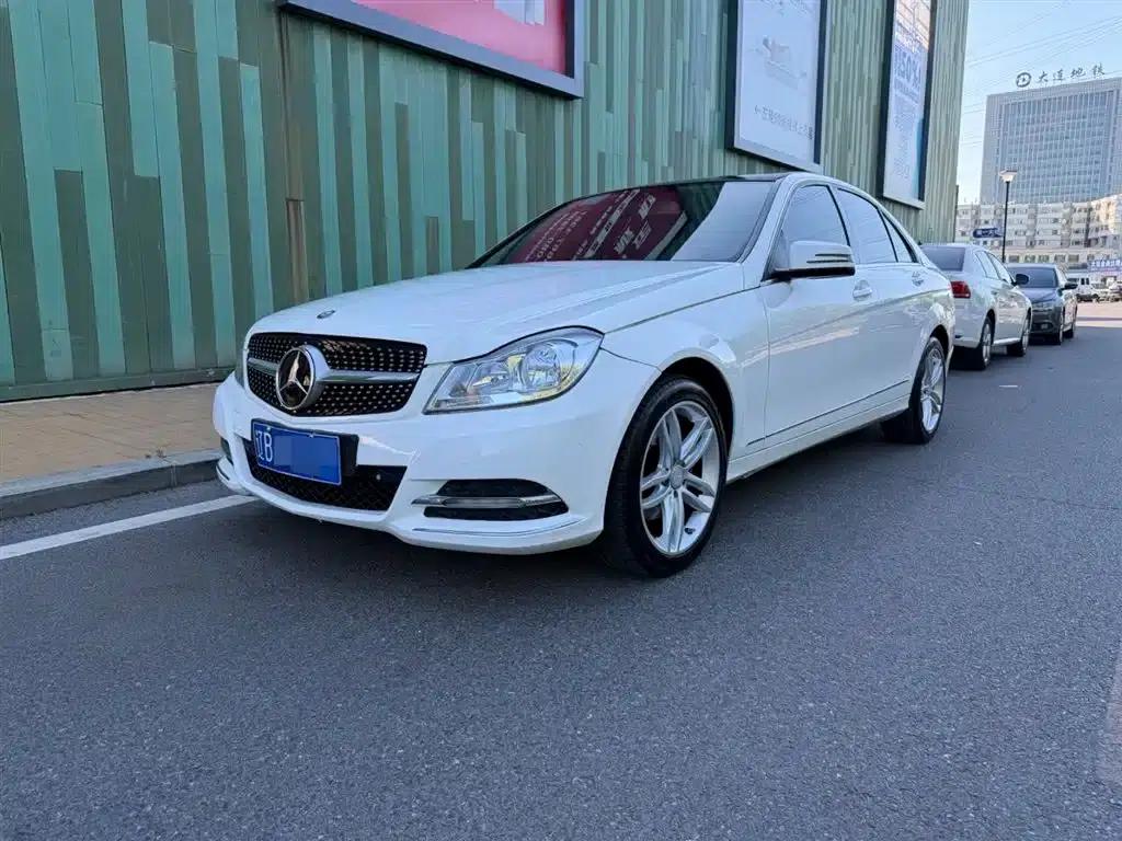 2013 Mercedes-Benz C-Class C 260 Elegance Grand Edition — миниатюра 1