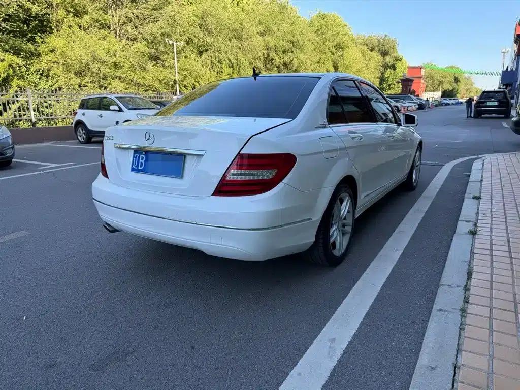 2013 Mercedes-Benz C-Class C 260 Elegance Grand Edition — миниатюра 12