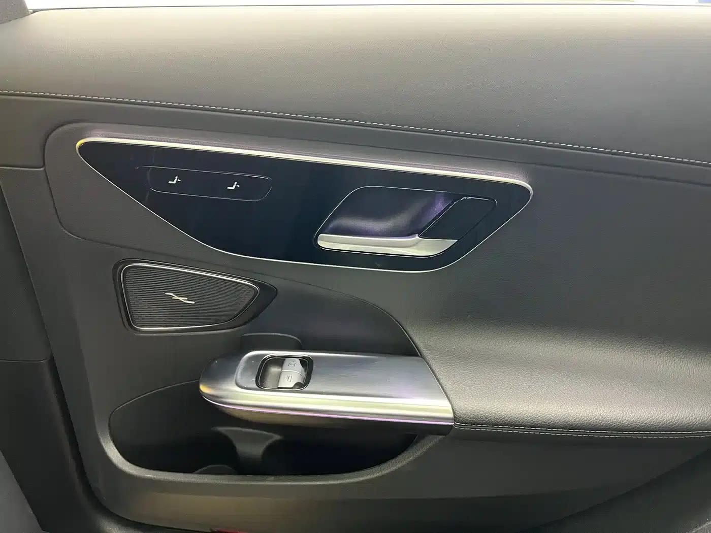 Mercedes-Benz C-Class 2022 Facelift C 260 L Sport Edition — миниатюра 23