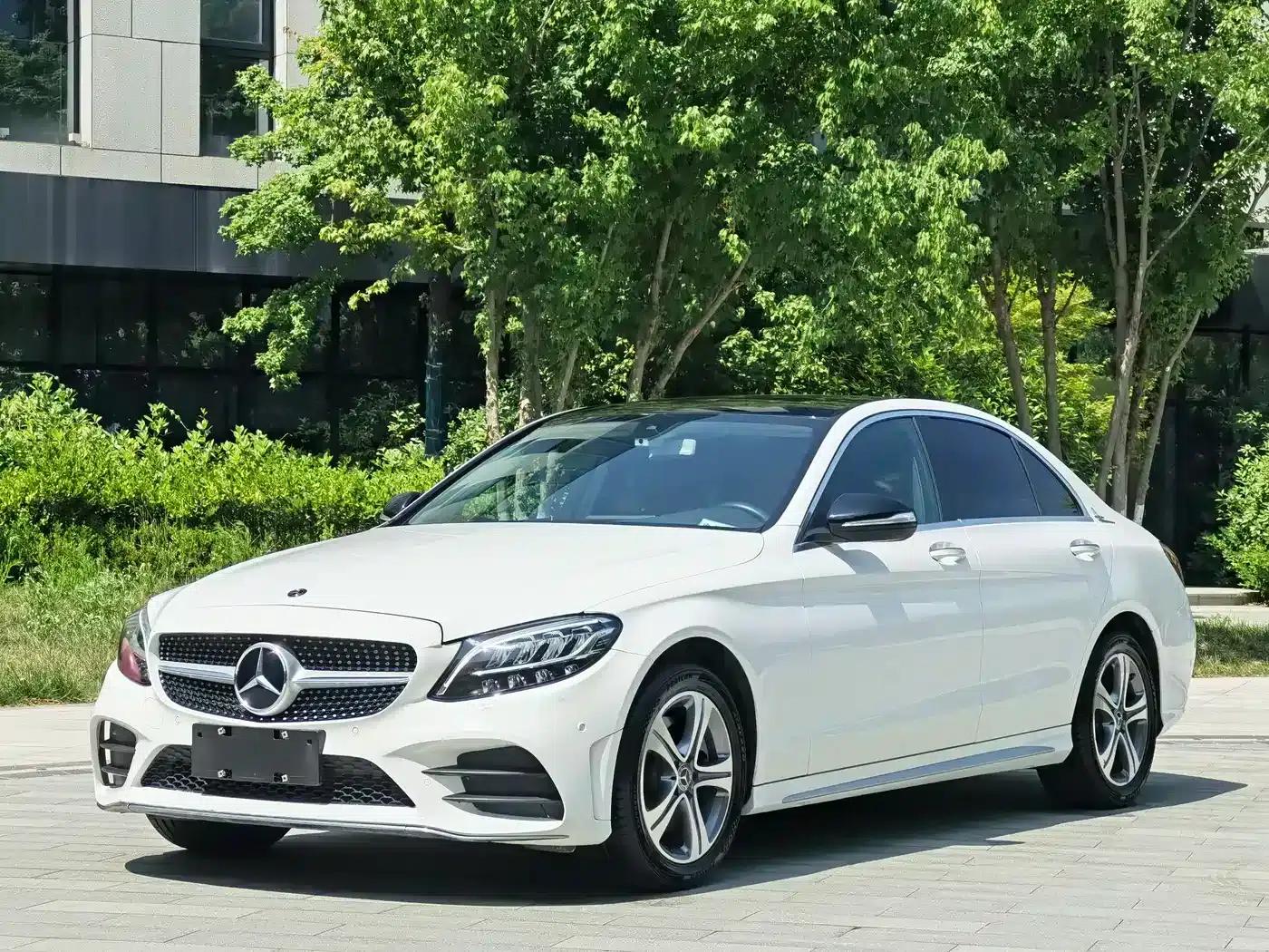 2020 Mercedes-Benz C-Class C 260 L Sport Edition — миниатюра 1