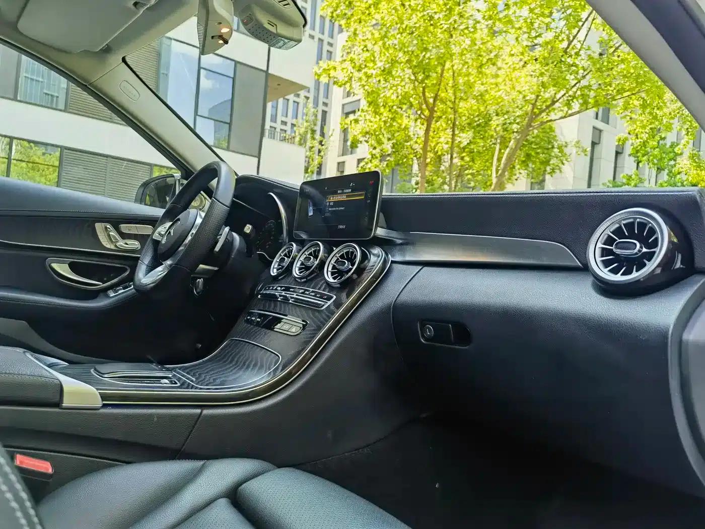 2020 Mercedes-Benz C-Class C 260 L Sport Edition — миниатюра 12