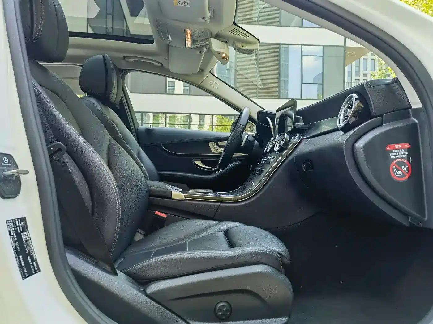 2020 Mercedes-Benz C-Class C 260 L Sport Edition — миниатюра 13