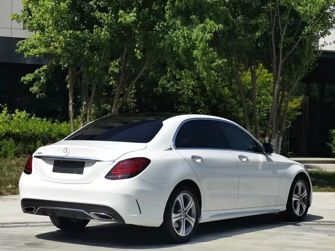 2020 Mercedes-Benz C-Class C 260 L Sport Edition — миниатюра 7