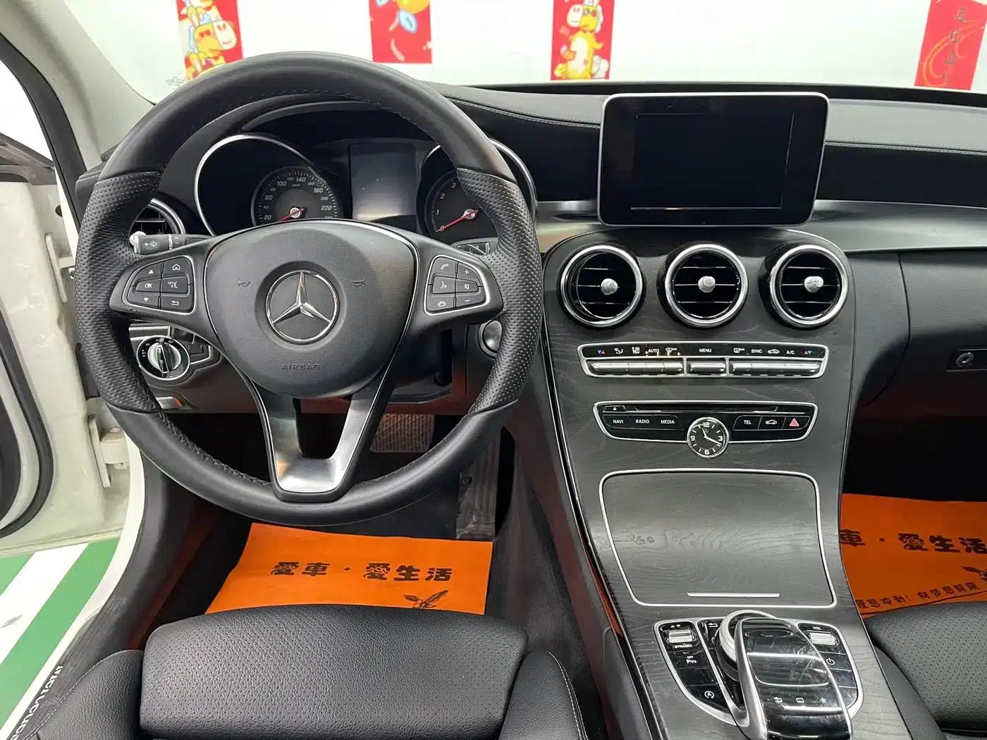 Mercedes-Benz C-Class 2015 Facelift C 200 L Sport — миниатюра 11