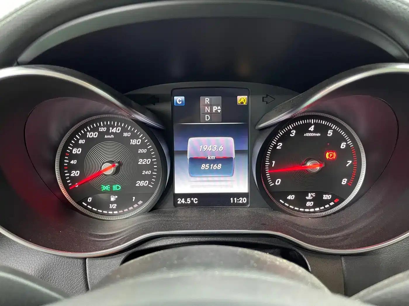 Mercedes-Benz C-Class 2015 Facelift C 200 L Sport — миниатюра 13