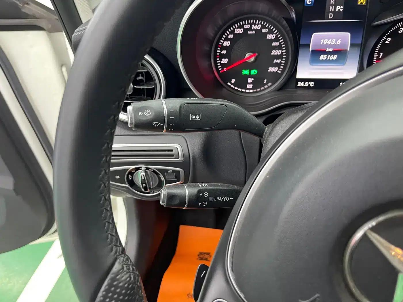 Mercedes-Benz C-Class 2015 Facelift C 200 L Sport — миниатюра 15