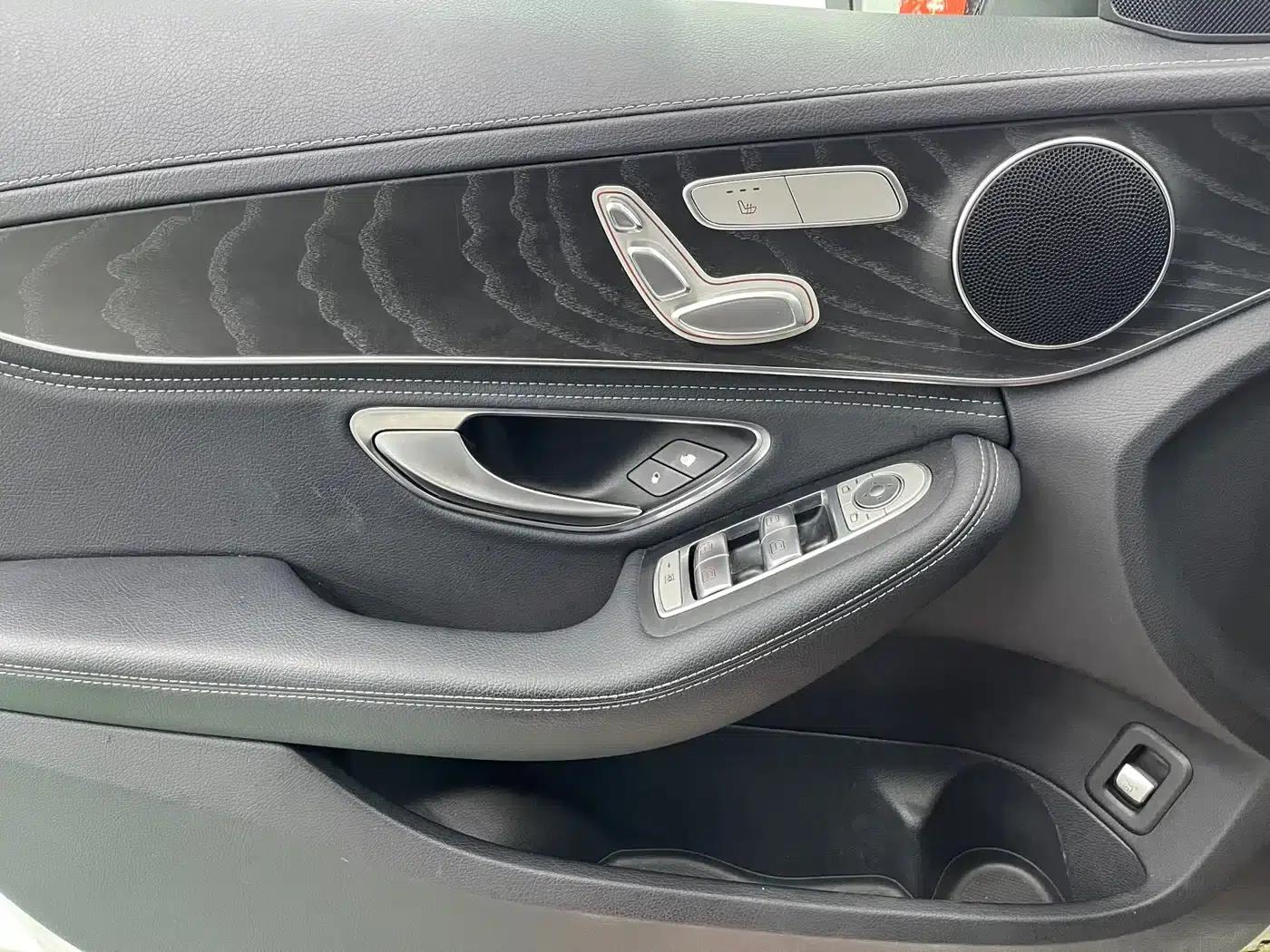 Mercedes-Benz C-Class 2015 Facelift C 200 L Sport — миниатюра 19