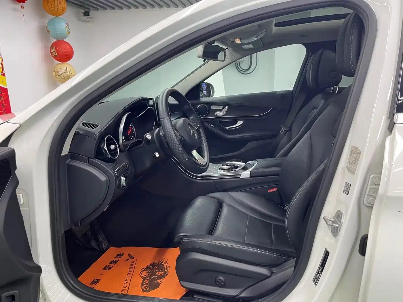 Mercedes-Benz C-Class 2015 Facelift C 200 L Sport — миниатюра 8