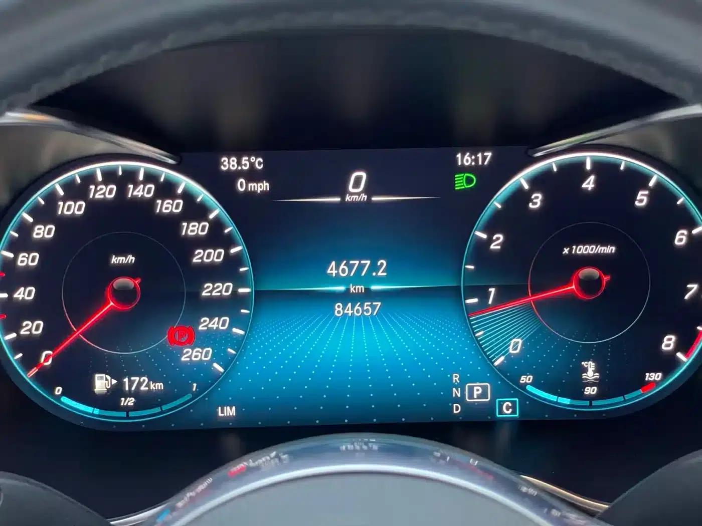 Mercedes-Benz C-Class 2020 Facelift C 200 L Fashion Model — миниатюра 11