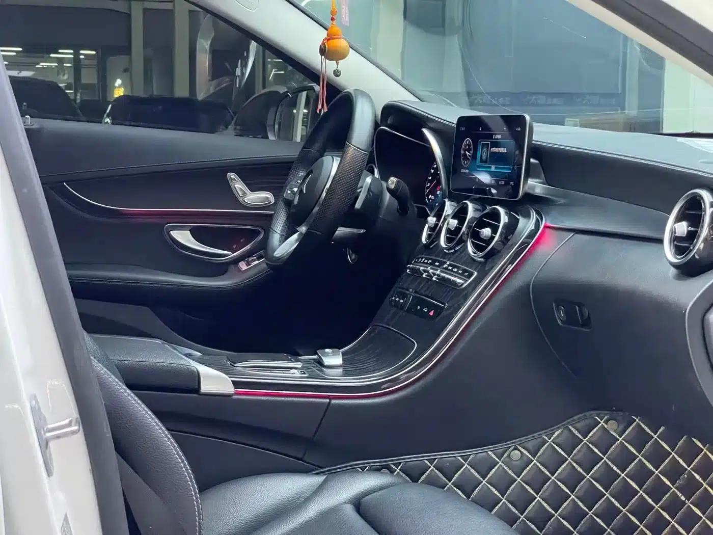 Mercedes-Benz C-Class 2020 Facelift C 200 L Fashion Model — миниатюра 14