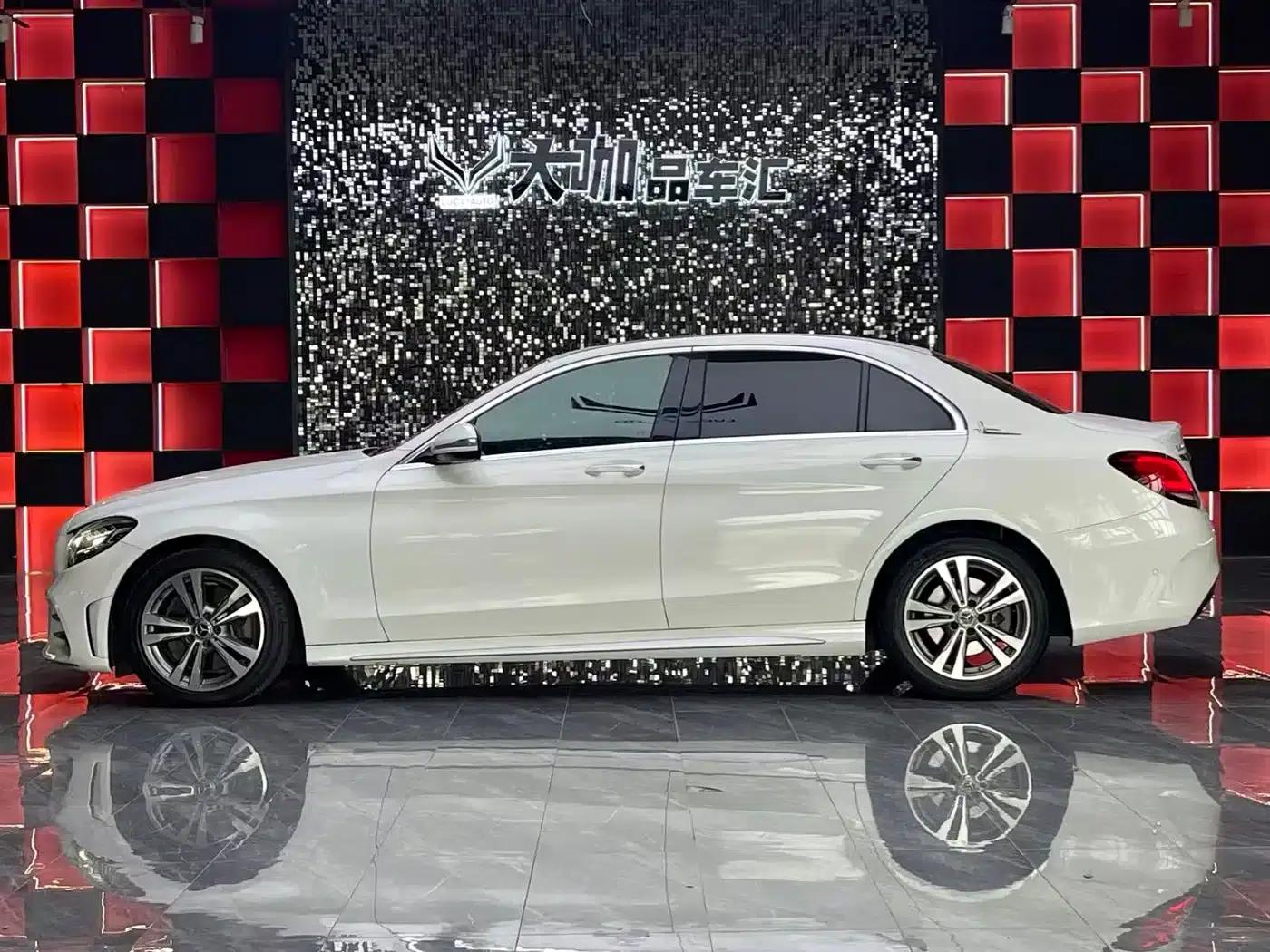 Mercedes-Benz C-Class 2020 Facelift C 200 L Fashion Model — миниатюра 3