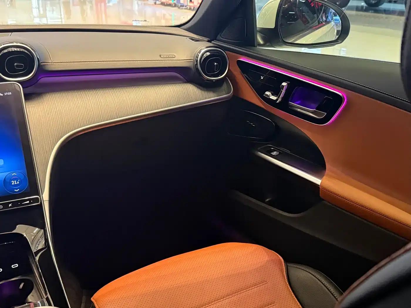 Mercedes-Benz C-Class 2022 Facelift C 200 L Sport Edition — миниатюра 23