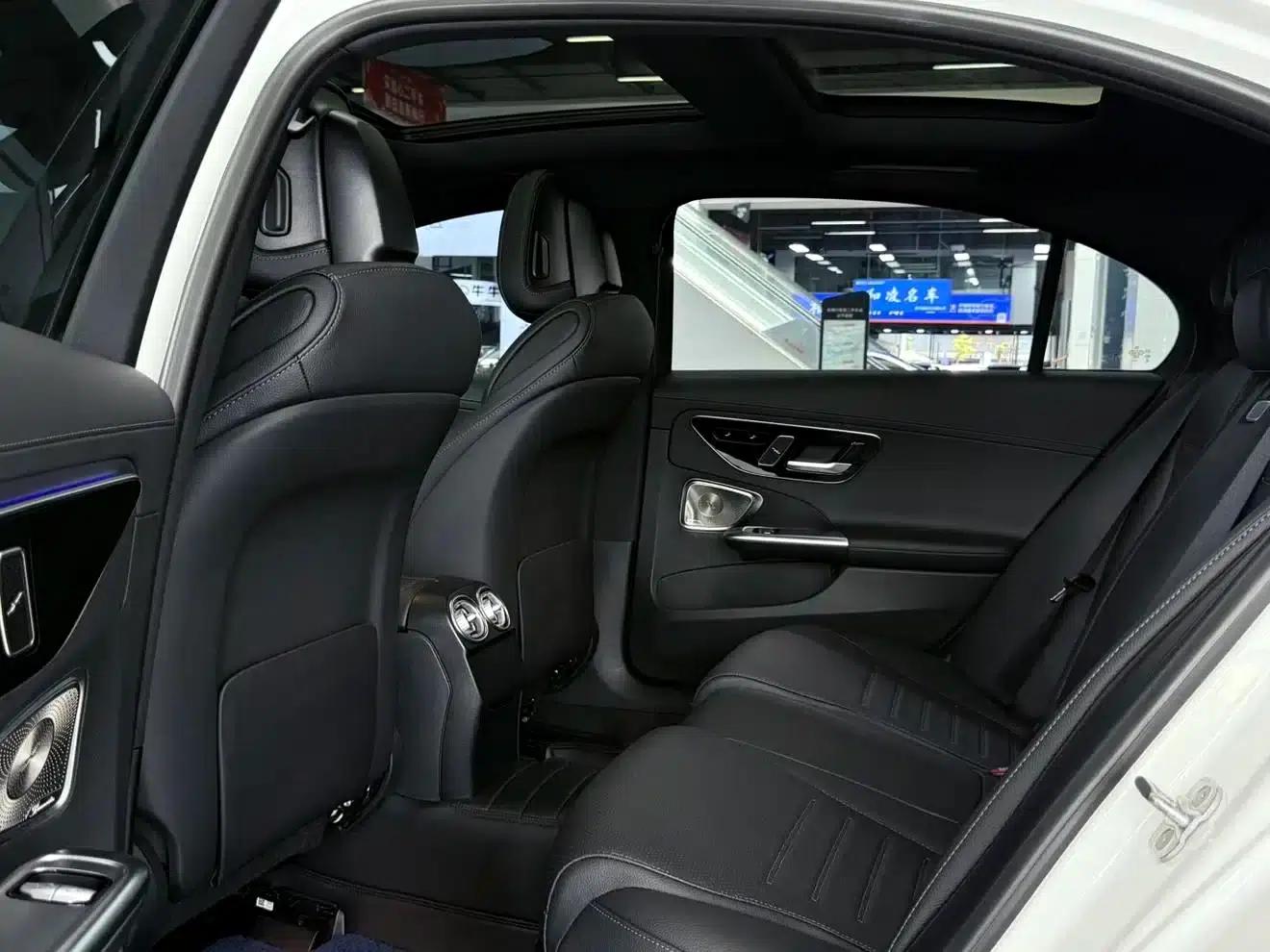 2024 Mercedes-Benz C-Class C 260 L Midnight Sport Edition — миниатюра 12