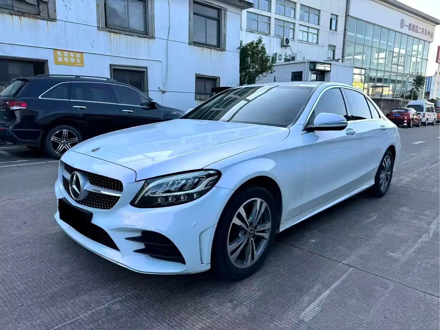 Mercedes-Benz C-Class 2019 C 180 L Fashion Sport Edition — миниатюра 1