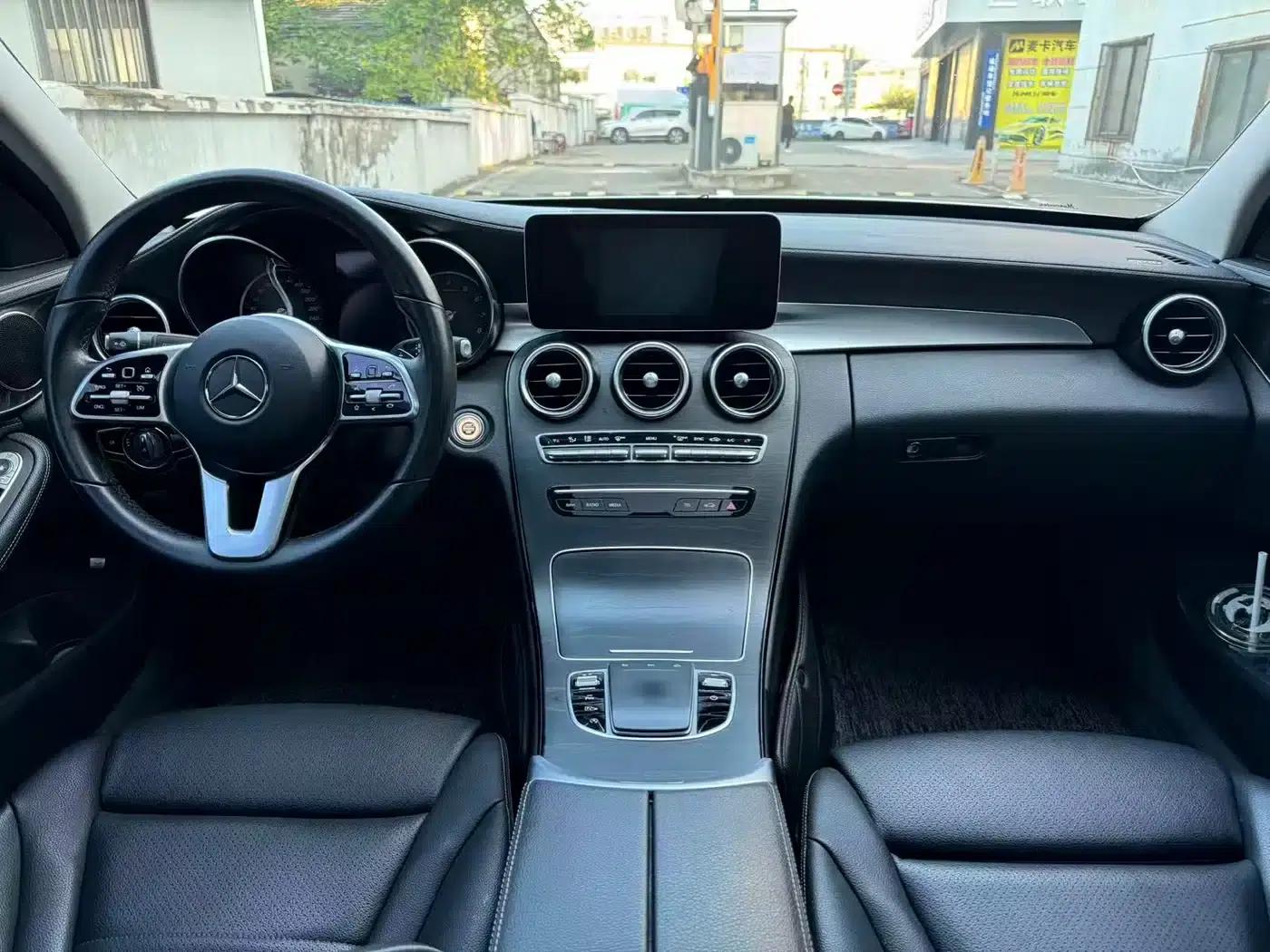 Mercedes-Benz C-Class 2019 C 180 L Fashion Sport Edition — миниатюра 8