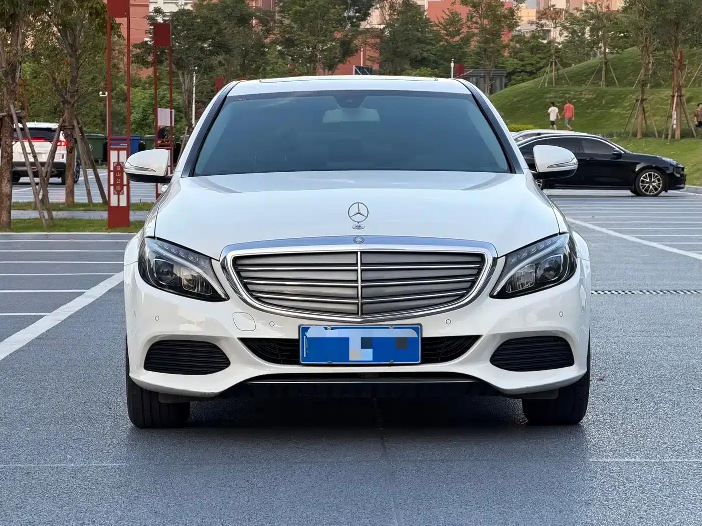 2016 Mercedes-Benz C-Class C 180 L — миниатюра 2