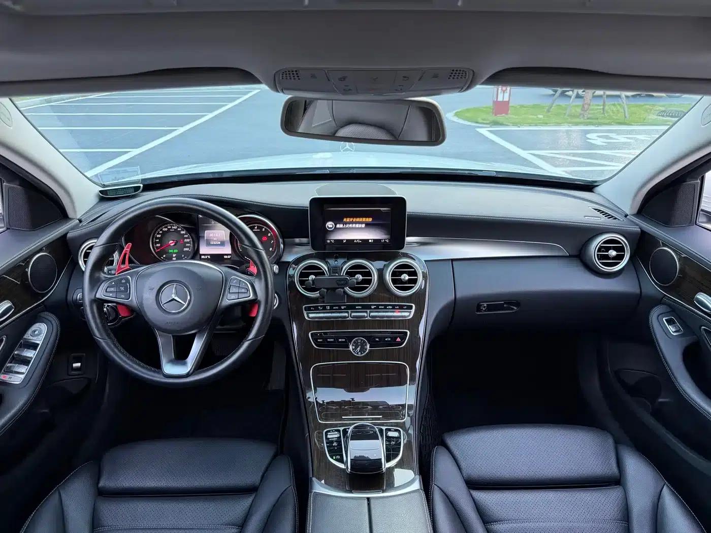 2016 Mercedes-Benz C-Class C 180 L — миниатюра 7