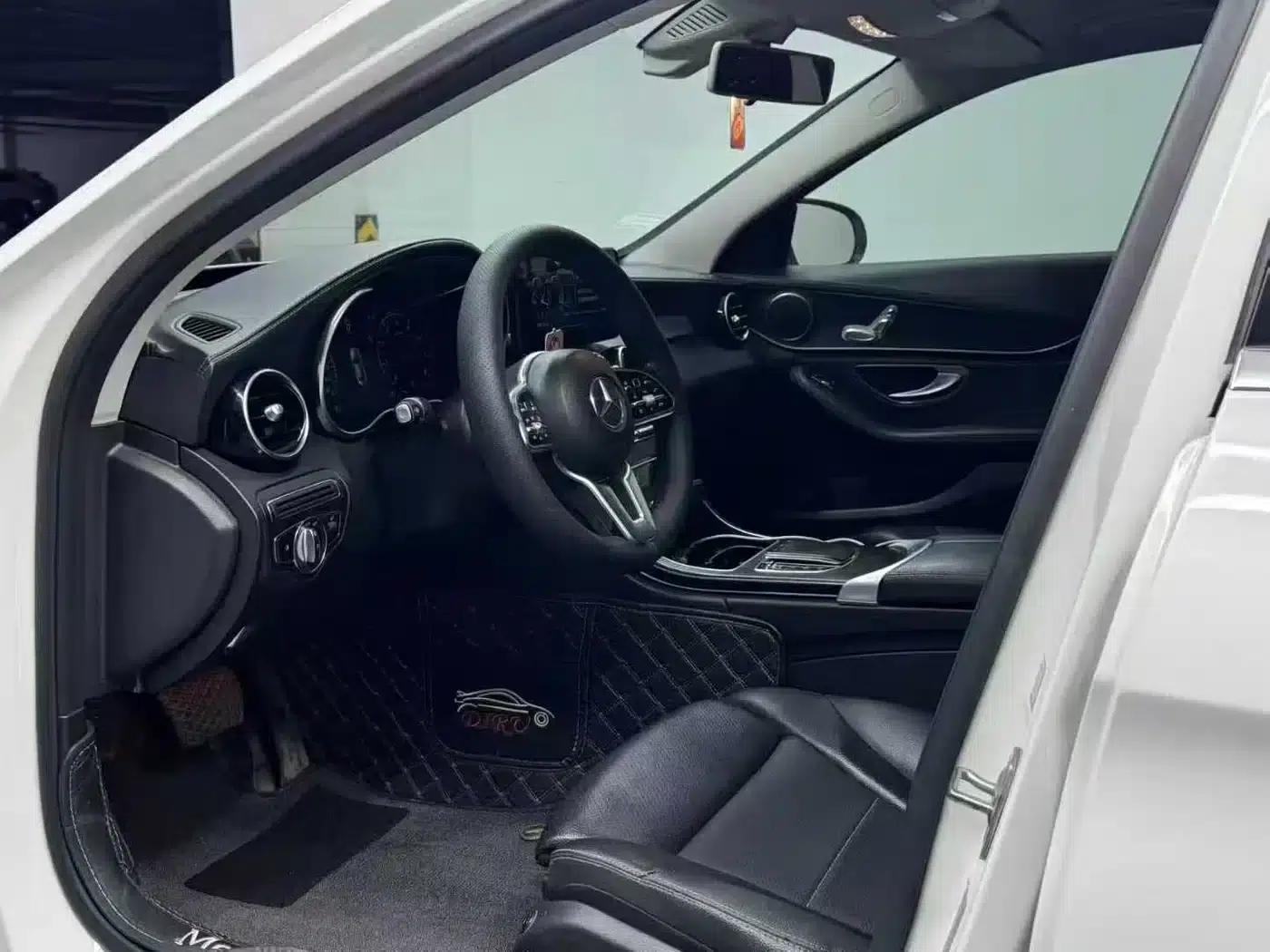 Mercedes-Benz C-Class 2019 C 180 L Fashion Sport Edition — миниатюра 4