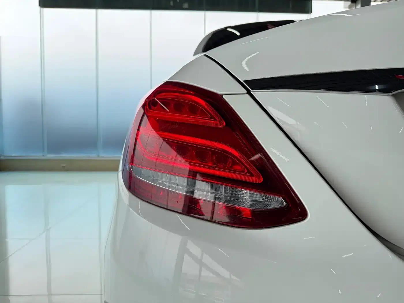2017 Mercedes-Benz C-Class C 180 L Sport Edition — миниатюра 20